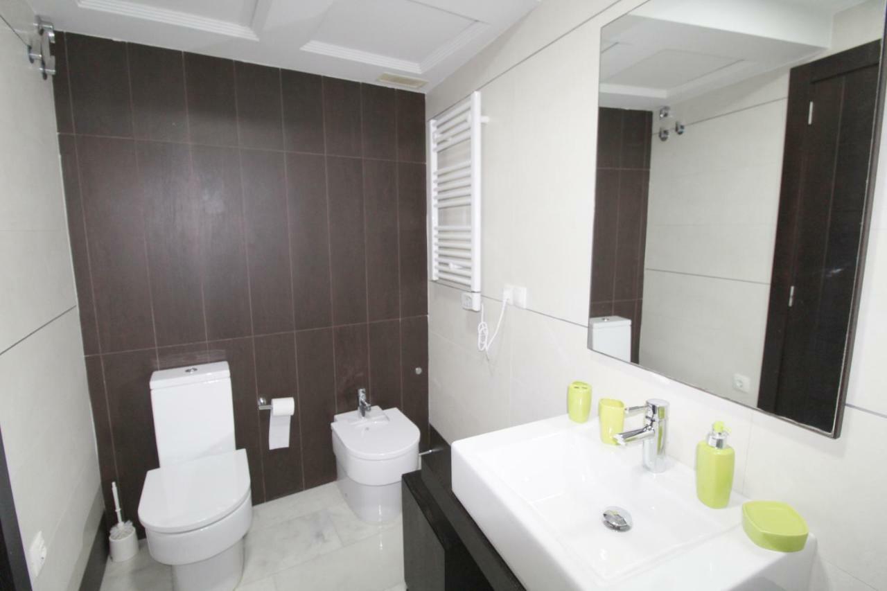 Precioso Apartamento Al Lado De Las Torres De Serrano Valencia Exterior foto